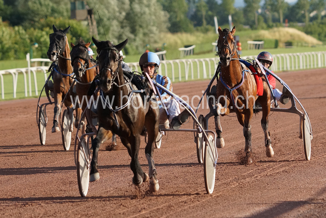 scs 150619 0102 Global Spotify scs 150619 0102 Global Spotify