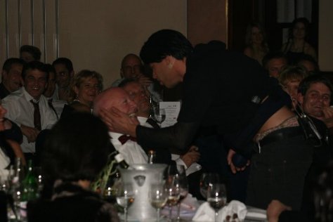 Kuss f&uuml;r Toni Kr&auml;uliger